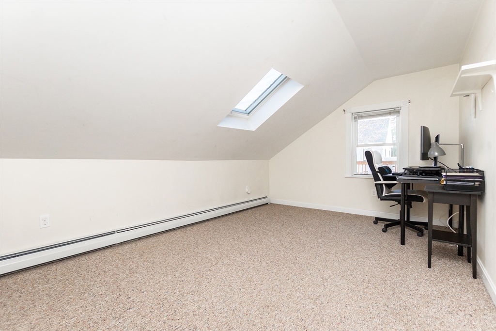 3 bed, 2 bath apartment for rent at 10 Pearl St, Salem — photo 18 of 30
