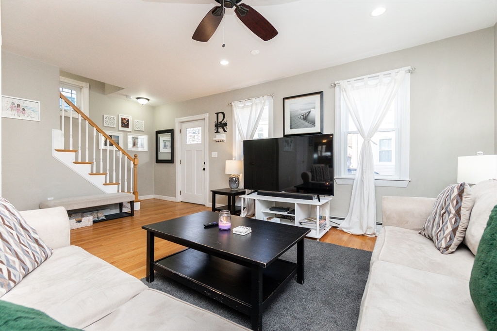 3 bed, 2 bath apartment for rent at 10 Pearl St, Salem — photo 4 of 30
