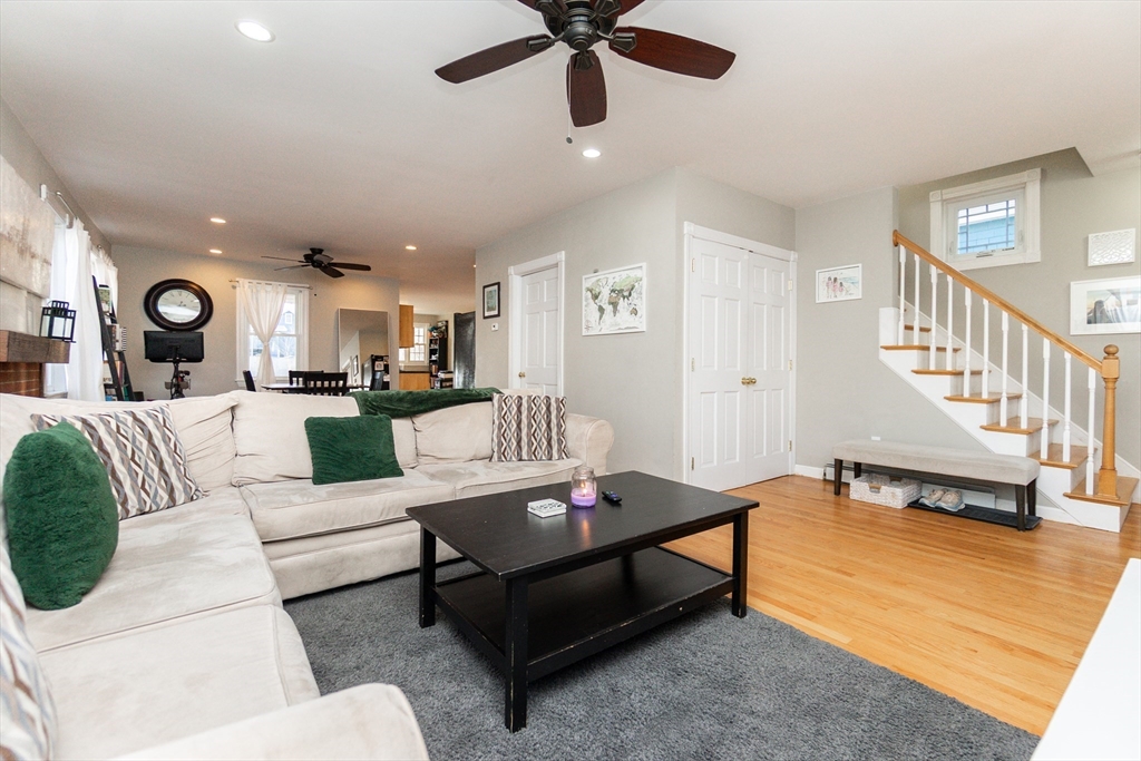 3 bed, 2 bath apartment for rent at 10 Pearl St, Salem — photo 5 of 30
