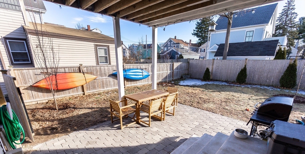 3 bed, 2 bath apartment for rent at 10 Pearl St, Salem — photo 24 of 30