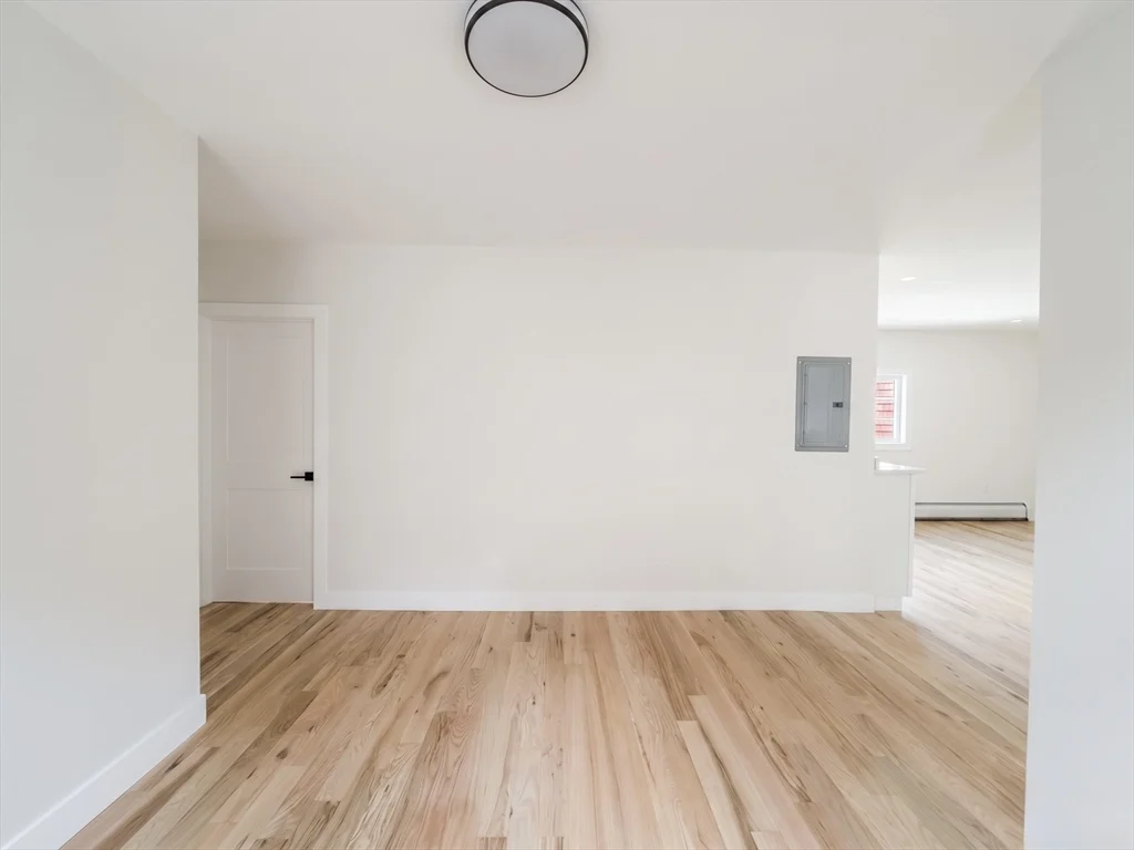 4 bed, 2 bath apartment for rent at 10 Pearl Unit 2, West Everett — photo 12 of 31