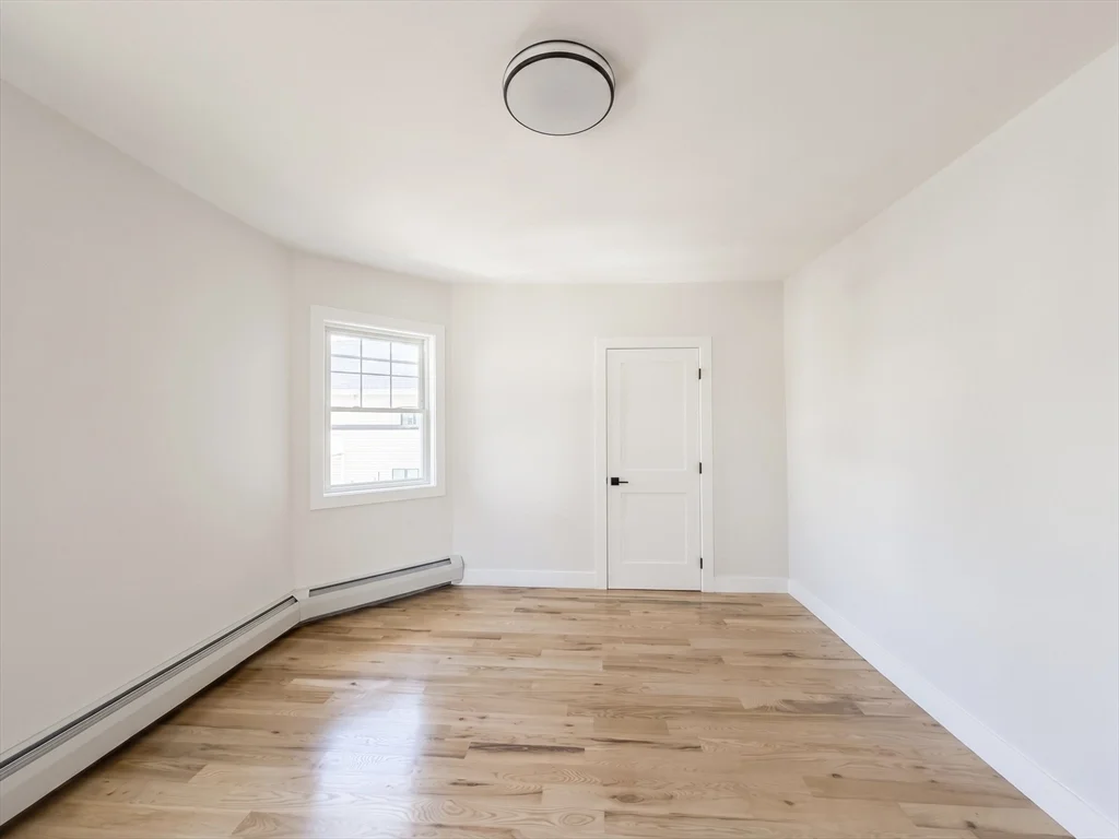 4 bed, 2 bath apartment for rent at 10 Pearl Unit 2, West Everett — photo 19 of 31