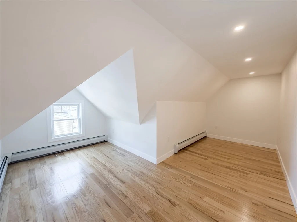 4 bed, 2 bath apartment for rent at 10 Pearl Unit 2, West Everett — photo 26 of 31