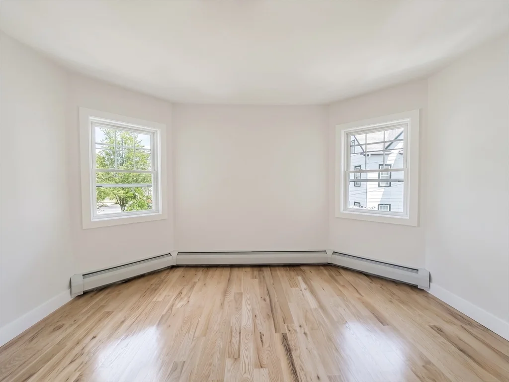 4 bed, 2 bath apartment for rent at 10 Pearl Unit 2, West Everett — photo 17 of 31