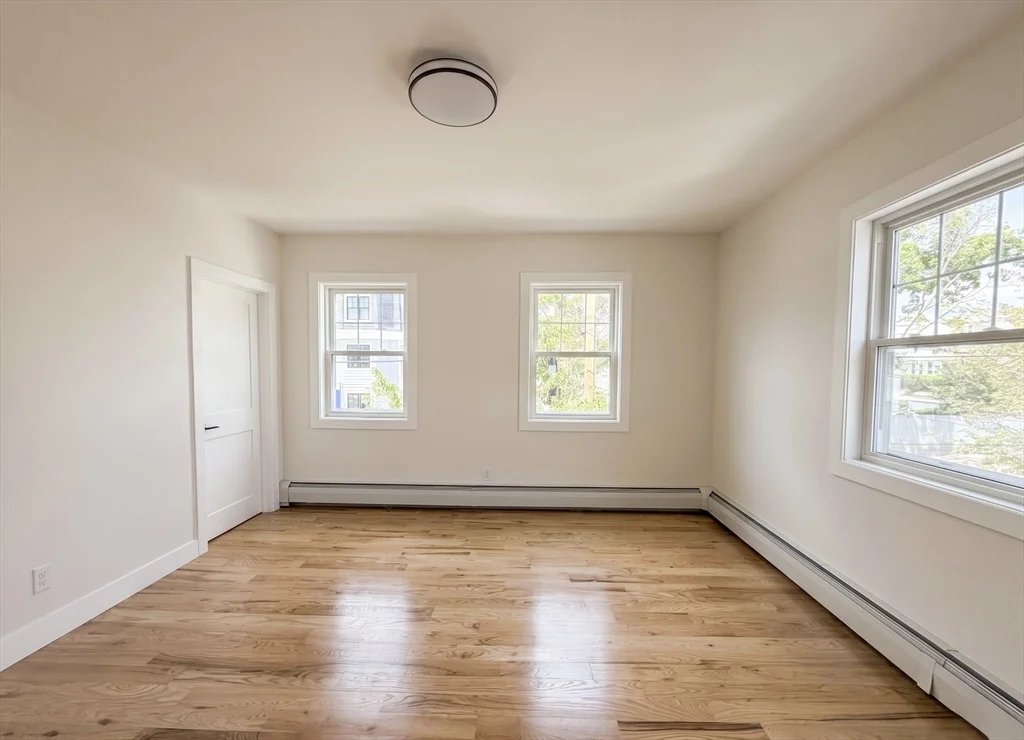 4 bed, 2 bath apartment for rent at 10 Pearl Unit 2, West Everett — photo 20 of 31