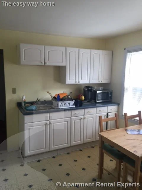 2 bed, 1 bath apartment for rent at 10 Pearson Ave Unit 3, Ball Square — photo 1 of 12