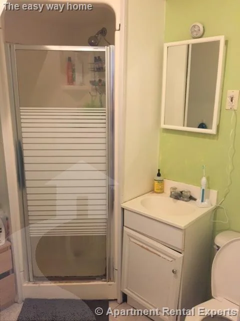 2 bed, 1 bath apartment for rent at 10 Pearson Ave Unit 3, Ball Square — photo 4 of 12