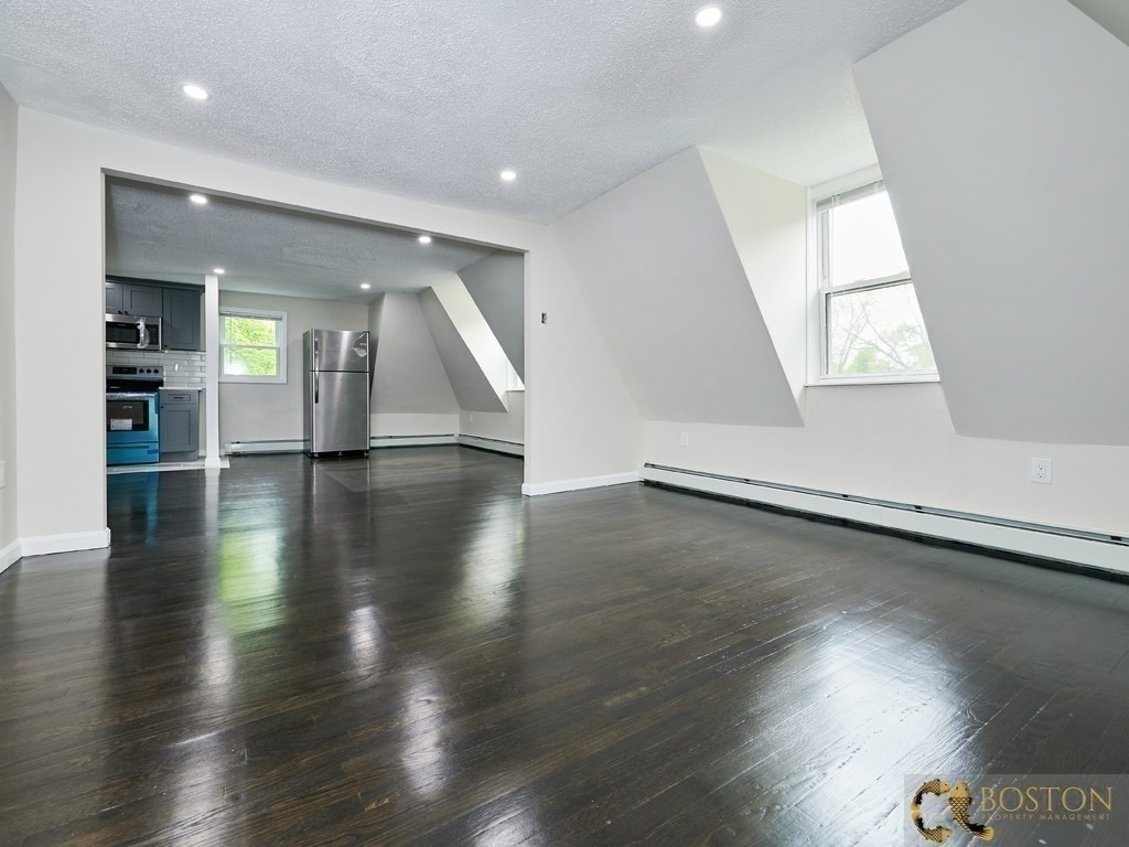 4 bed, 2 bath apartment for rent at 10 Percival St Unit 2, Dorchester — photo 13 of 21