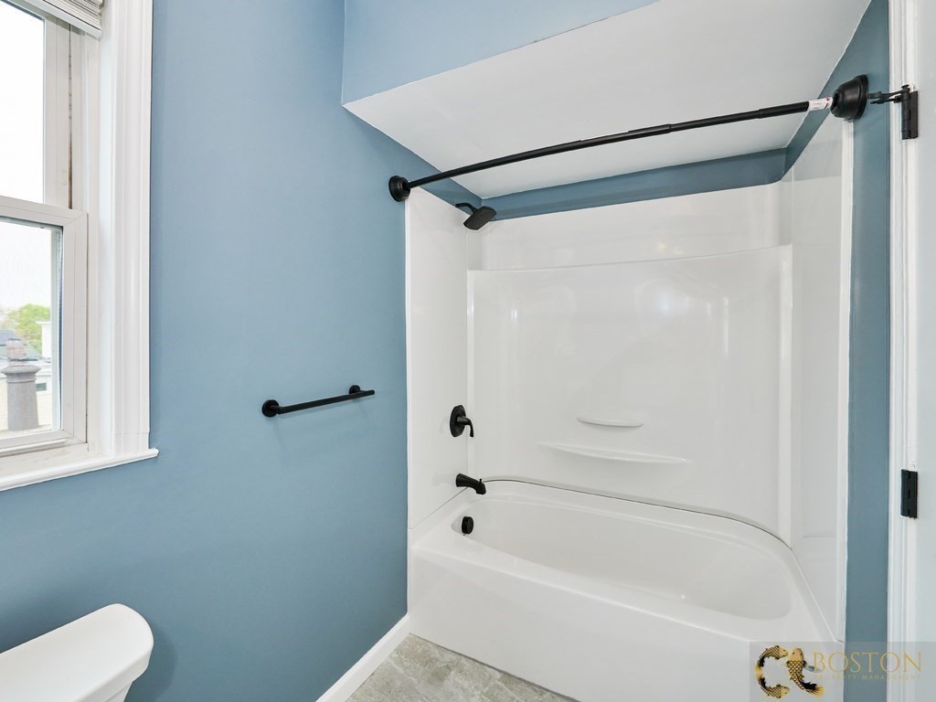4 bed, 2 bath apartment for rent at 10 Percival St Unit 2, Dorchester — photo 9 of 21