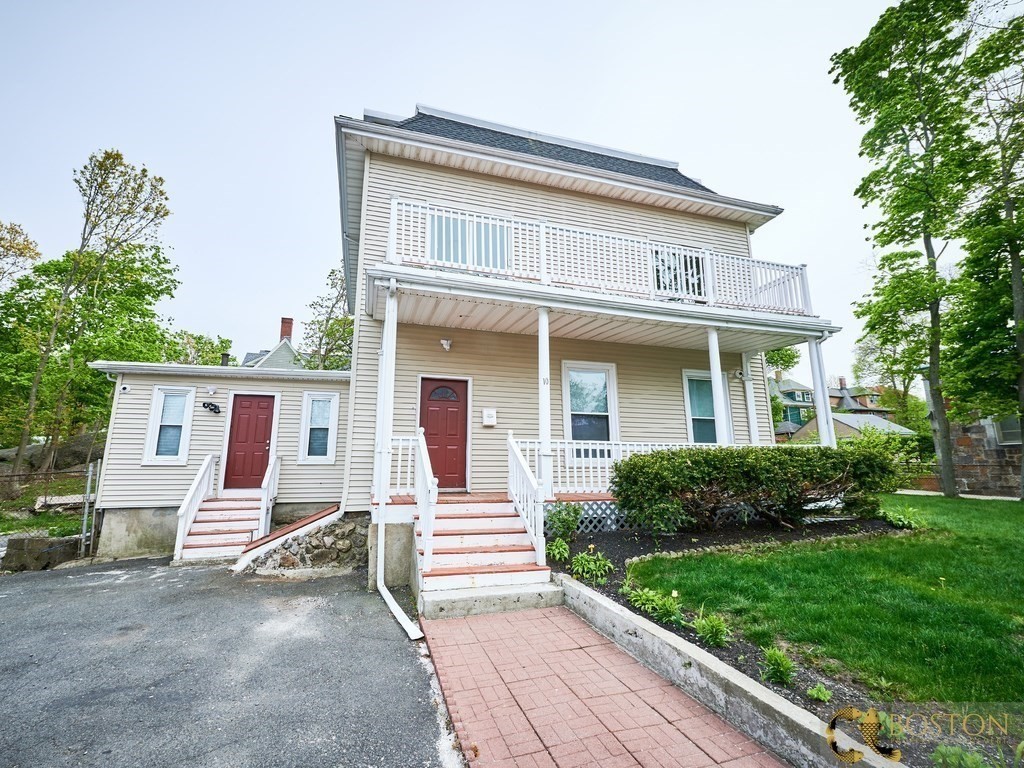 4 bed, 2 bath apartment for rent at 10 Percival St Unit 2, Dorchester — photo 1 of 21