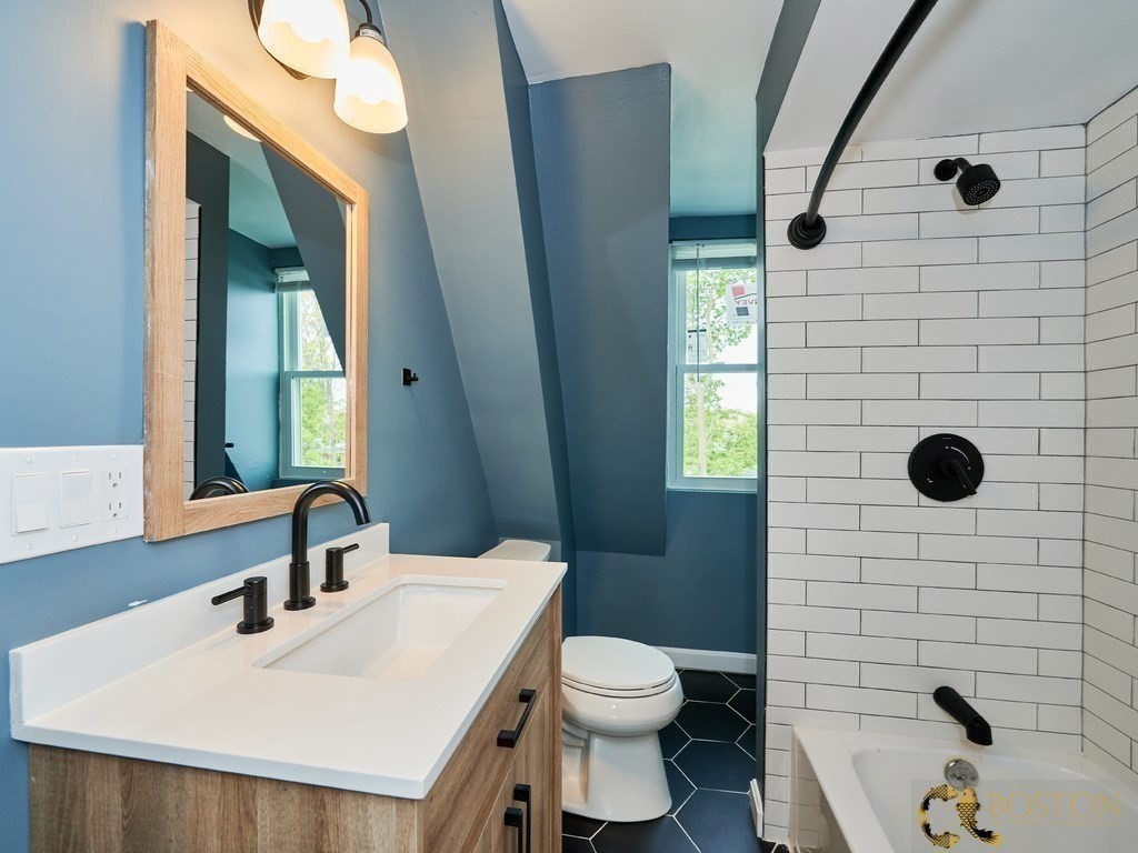 4 bed, 2 bath apartment for rent at 10 Percival St Unit 2, Dorchester — photo 17 of 21