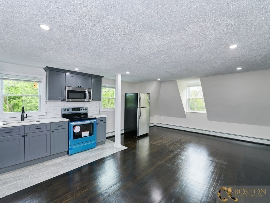 4 bed, 2 bath apartment for rent at 10 Percival St Unit 2, Dorchester — photo 14 of 21