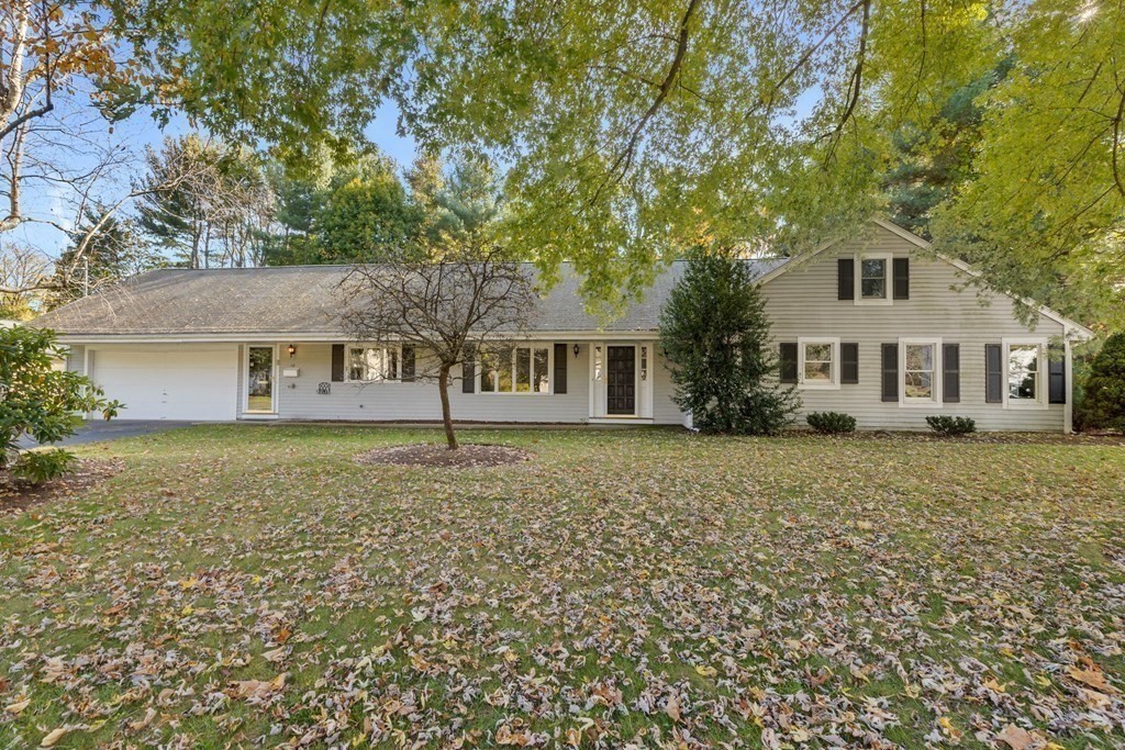 3 bed, 2 bath apartment for rent at 10 Pinegrove Unit 0, Hingham — photo 3 of 24