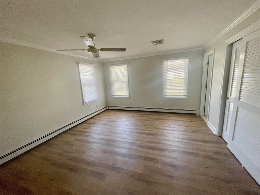 3 bed, 2 bath apartment for rent at 10 Pinegrove Unit 0, Hingham — photo 16 of 24
