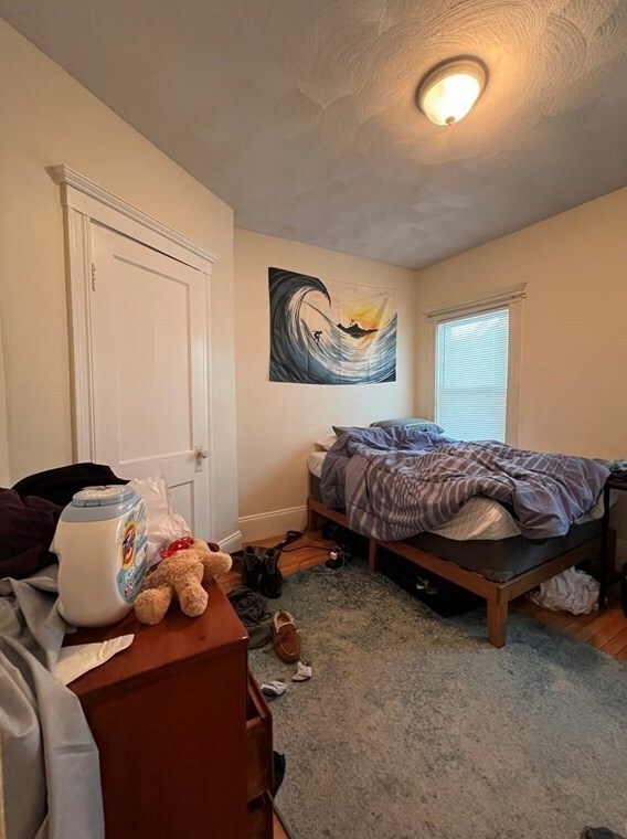 3 bed, 1 bath apartment for rent at 10 Pinkham Rd Unit 1, Medford — photo 5 of 8