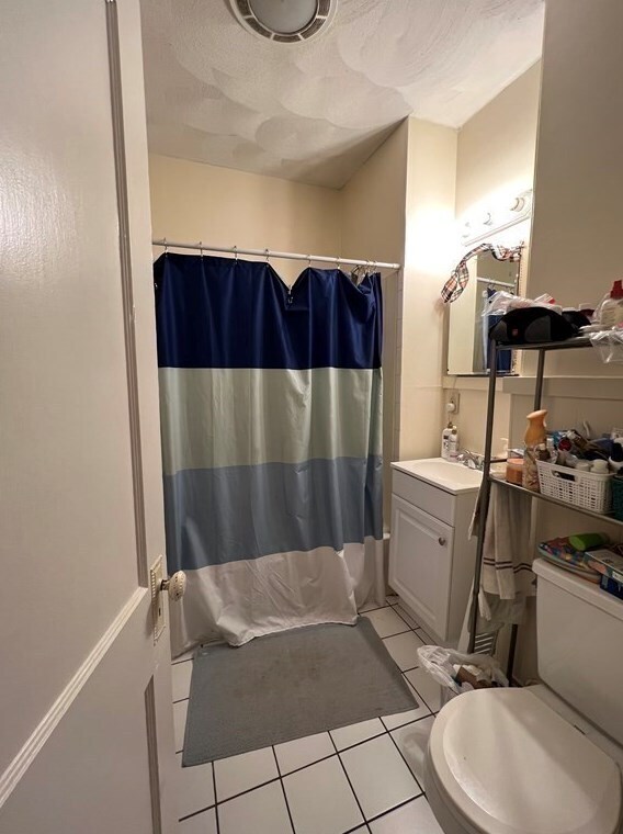 3 bed, 1 bath apartment for rent at 10 Pinkham Rd Unit 1, Medford — photo 8 of 8