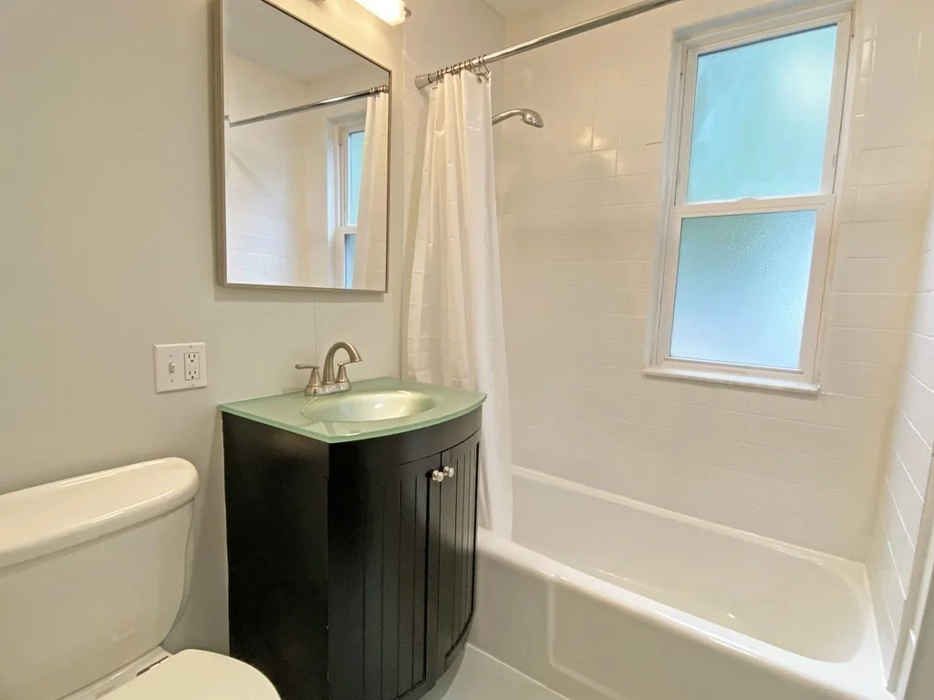 2 bed, 1 bath apartment for rent at 10 Playstead Rd Unit 1, Newton Corner — photo 12 of 12