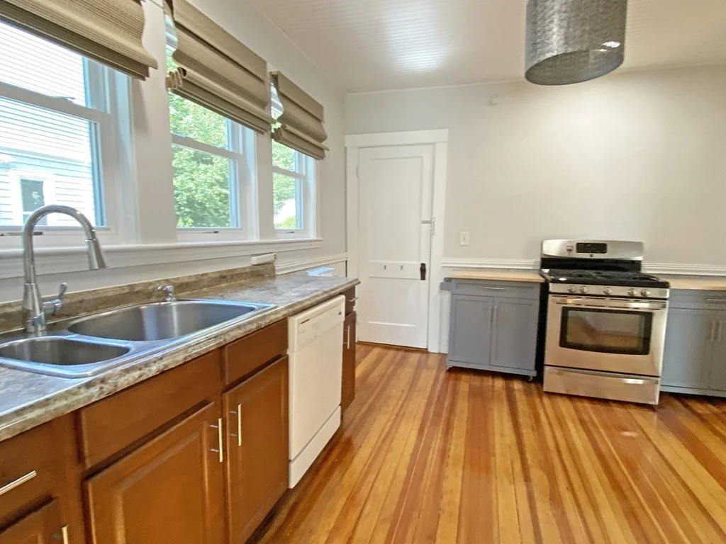 2 bed, 1 bath apartment for rent at 10 Playstead Rd Unit 1, Newton Corner — photo 8 of 12