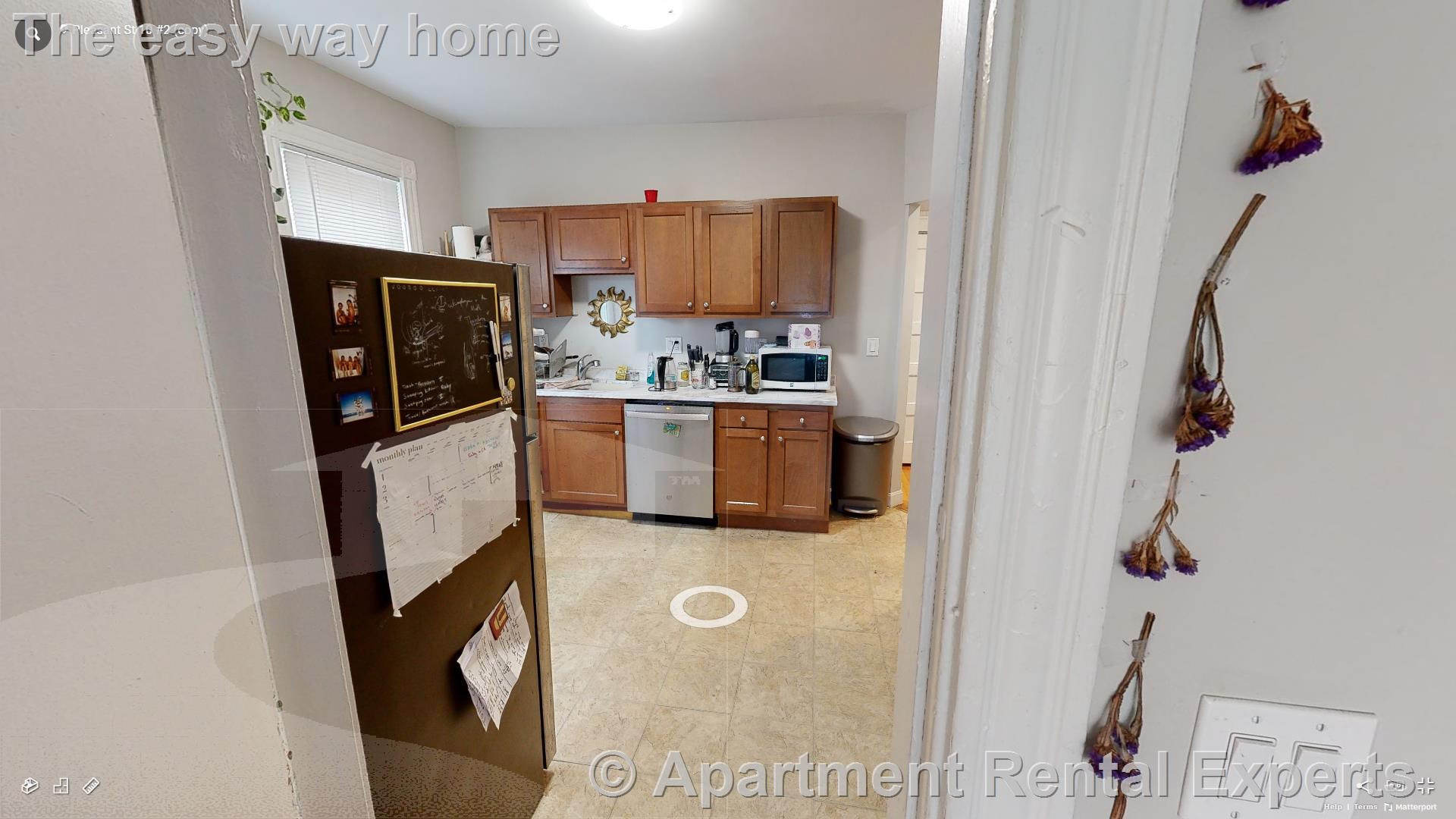 4 bed, 1 bath apartment for rent at 10 Pleasant St Unit 2, Central Square — photo 7 of 11