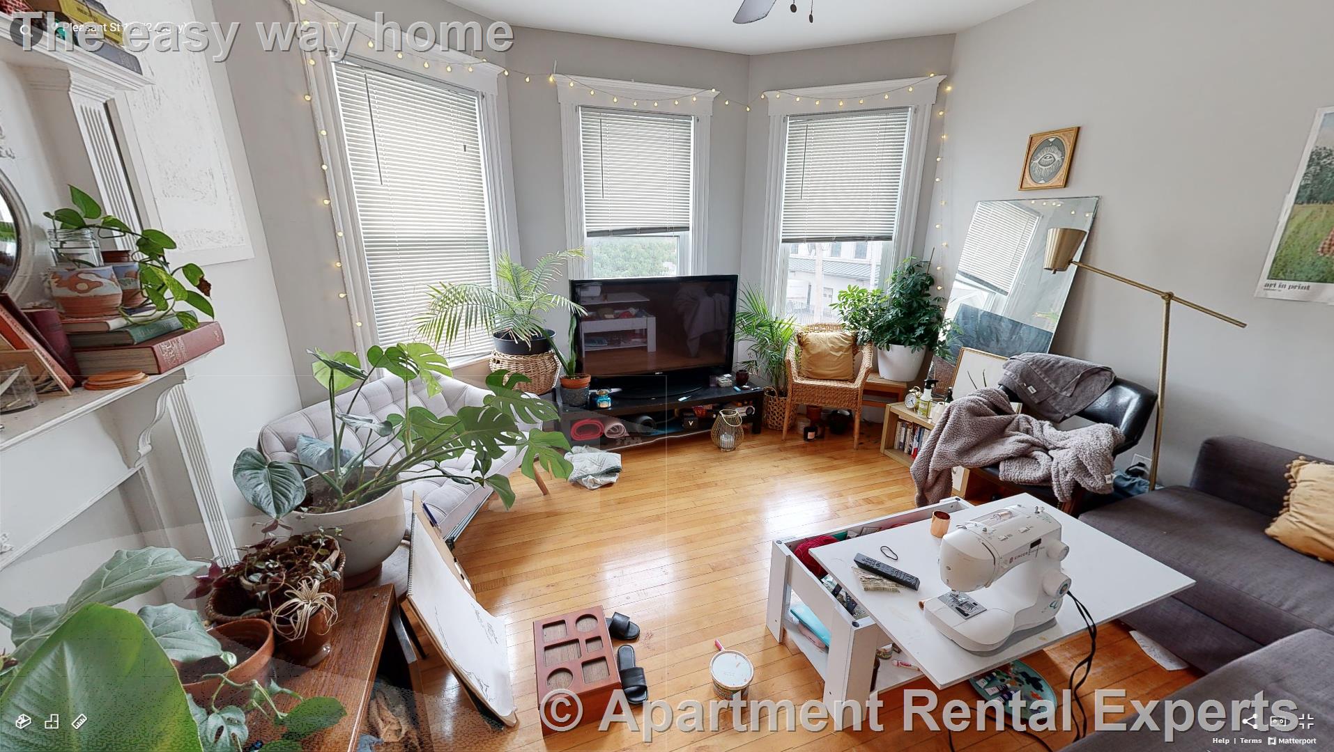 4 bed, 1 bath apartment for rent at 10 Pleasant St Unit 2, Central Square