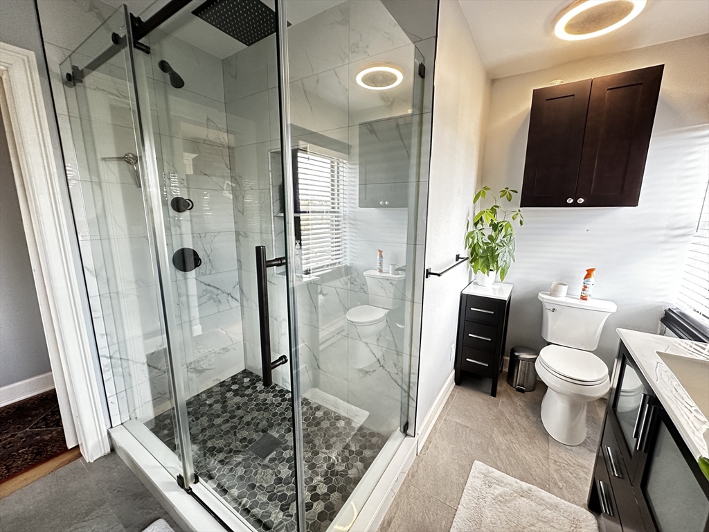 2 bed, 1 bath apartment for rent at 10 Pompeii St Unit 3, Roxbury — photo 11 of 11