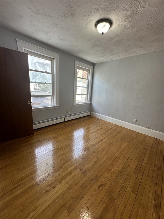 3 bed, 1 bath apartment for rent at 10 Porter St Unit 2, Haverhill — photo 9 of 17
