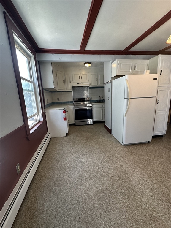 3 bed, 1 bath apartment for rent at 10 Porter St Unit 2, Haverhill — photo 14 of 17