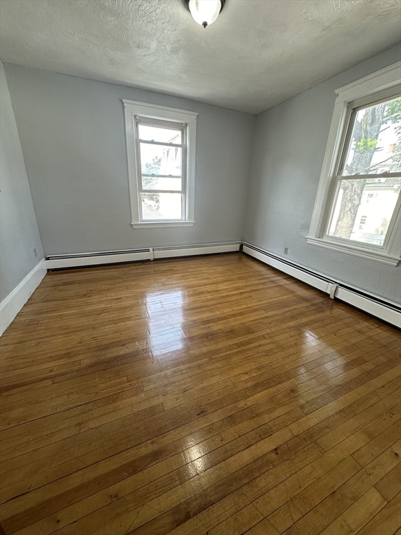 3 bed, 1 bath apartment for rent at 10 Porter St Unit 2, Haverhill — photo 8 of 17