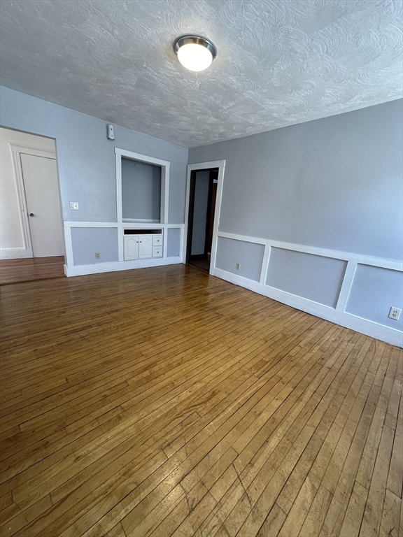 3 bed, 1 bath apartment for rent at 10 Porter St Unit 2, Haverhill — photo 3 of 17