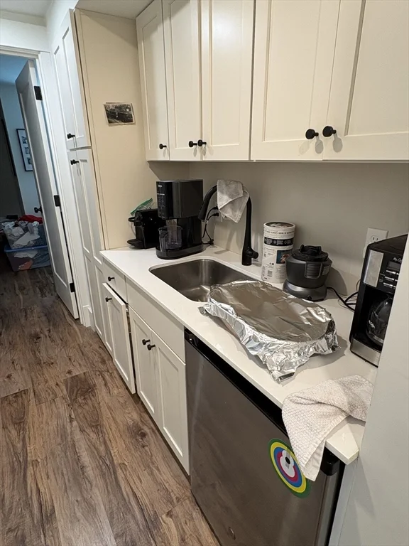 4 bed, 2 bath apartment for rent at 10 Portsmouth Unit 10, Kendall Square — photo 8 of 13