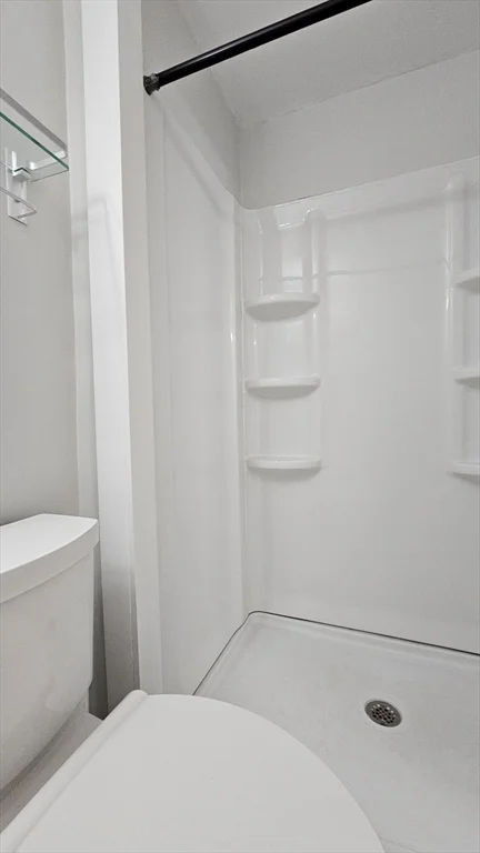 2 bed, 1 bath apartment for rent at 10 Pratt St Unit 1, Salem — photo 14 of 26