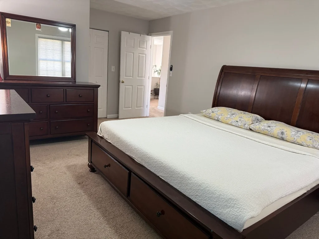 3 bed, 2 bath apartment for rent at 10 Ptarmigan Dr Unit 10, Shrewsbury — photo 18 of 38