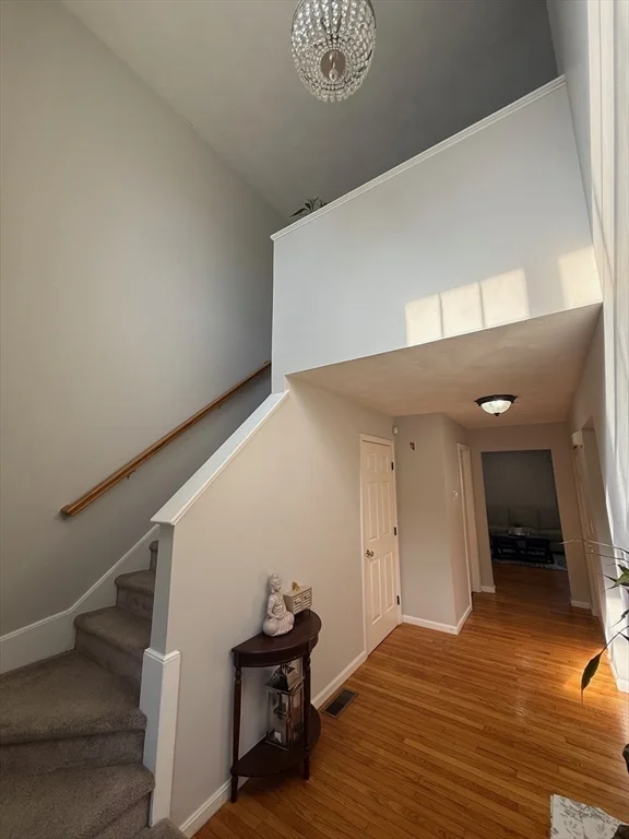 3 bed, 2 bath apartment for rent at 10 Ptarmigan Dr Unit 10, Shrewsbury — photo 4 of 38