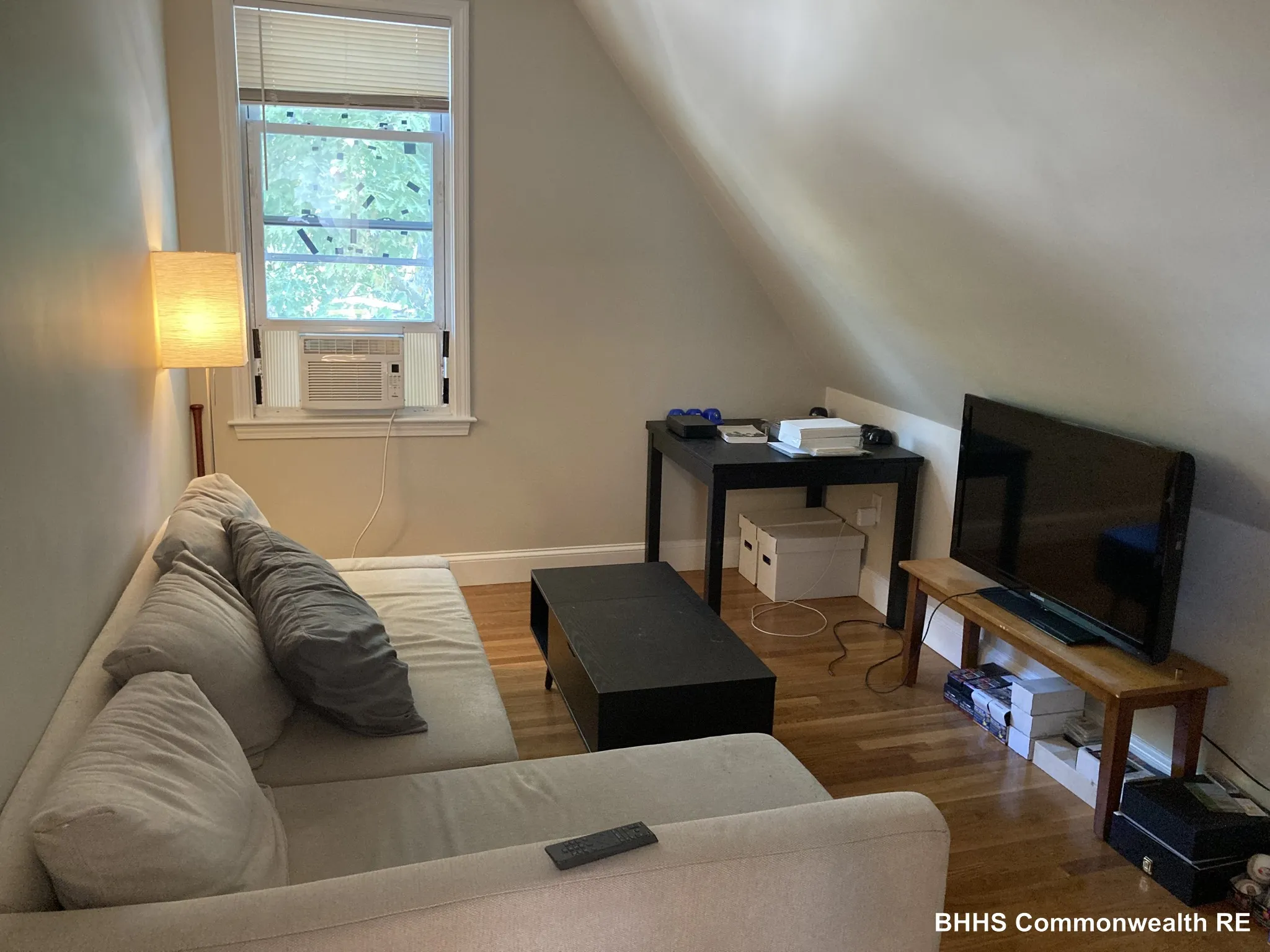 1 bed, 1 bath apartment for rent at 10 Putnam St Unit 3, Prospect Hill — photo 9 of 12