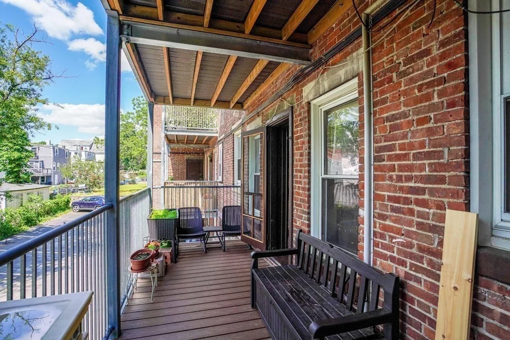 2 split bed, 1 bath apartment for rent at 10 Radcliffe Rd Unit 1, Brighton — photo 18 of 20