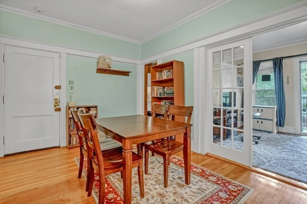 2 split bed, 1 bath apartment for rent at 10 Radcliffe Rd Unit 1, Brighton — photo 10 of 20