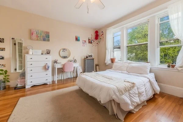 3 bed, 1 bath apartment for rent at 10 Radcliffe Unit 5, Allston — photo 10 of 19
