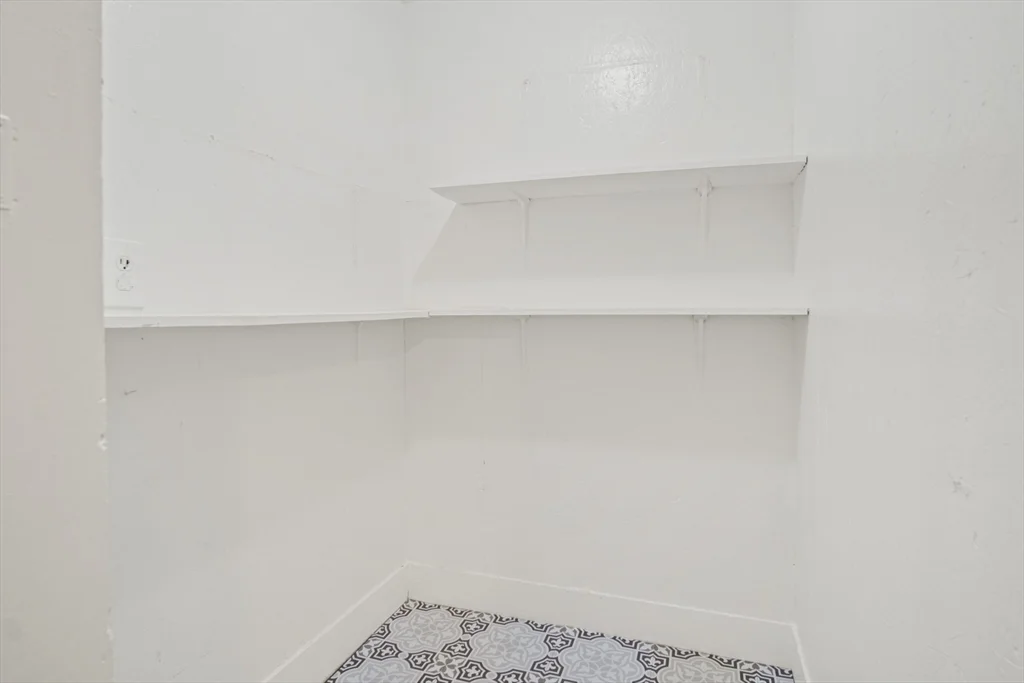 3 bed, 1 bath apartment for rent at 10 Redfield St Unit 2, Dorchester — photo 10 of 10