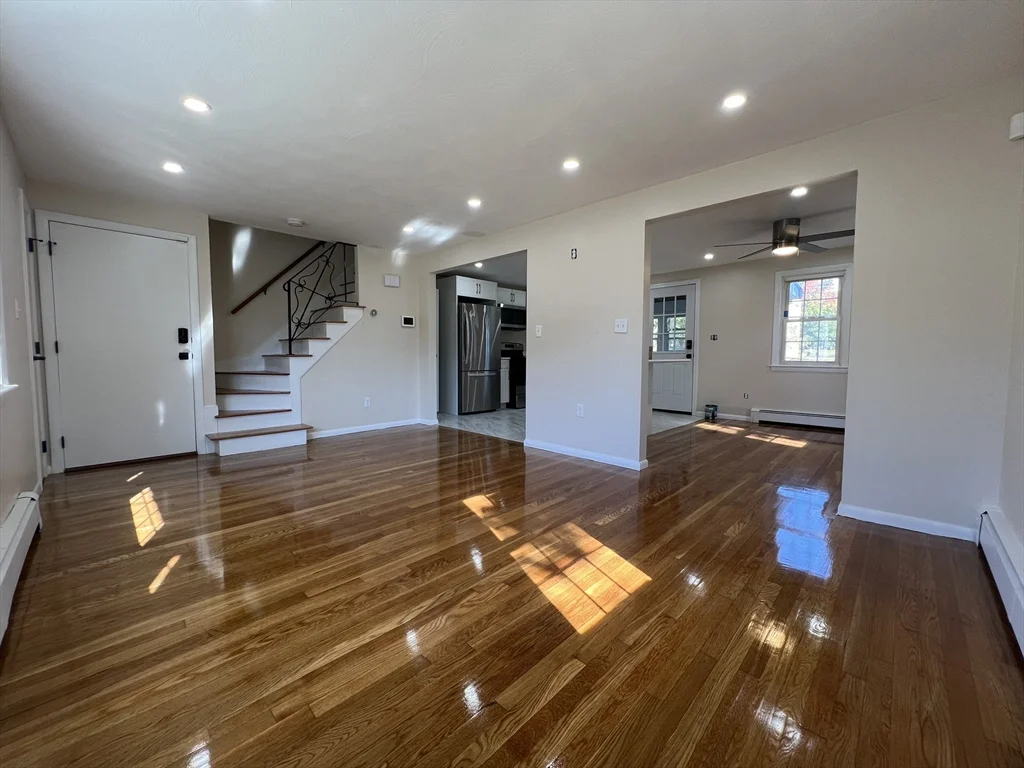 3 bed, 1 bath apartment for rent at 10 Regina Rd Unit B, Randolph — photo 3 of 25