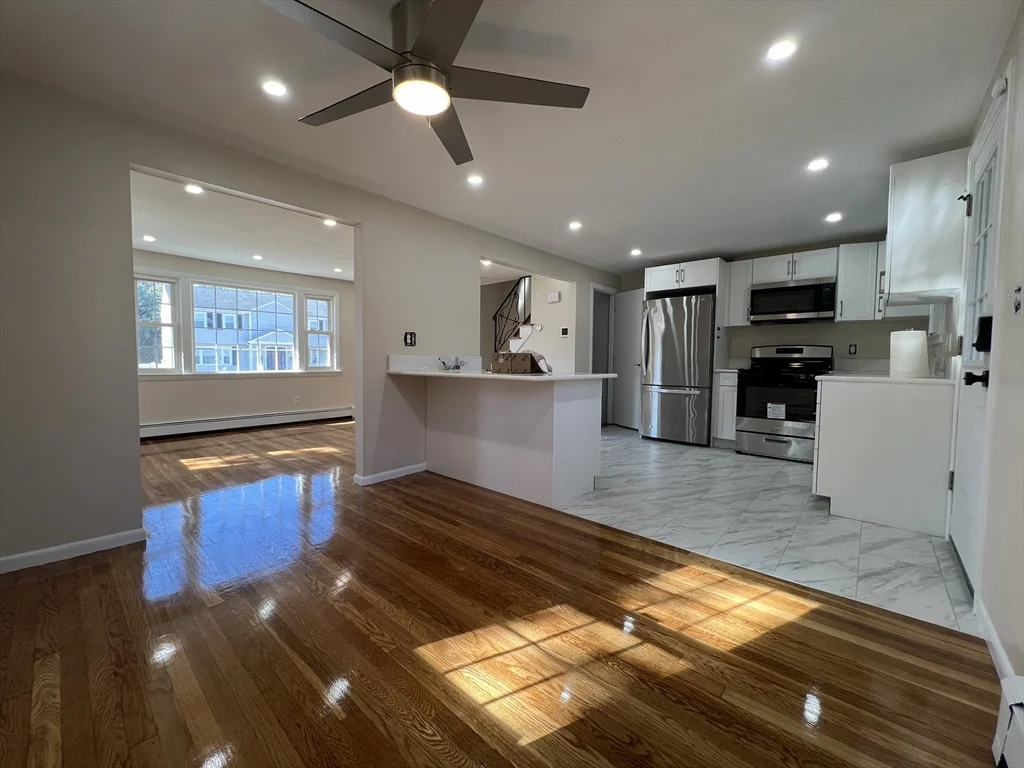 3 bed, 1 bath apartment for rent at 10 Regina Rd Unit B, Randolph — photo 6 of 25