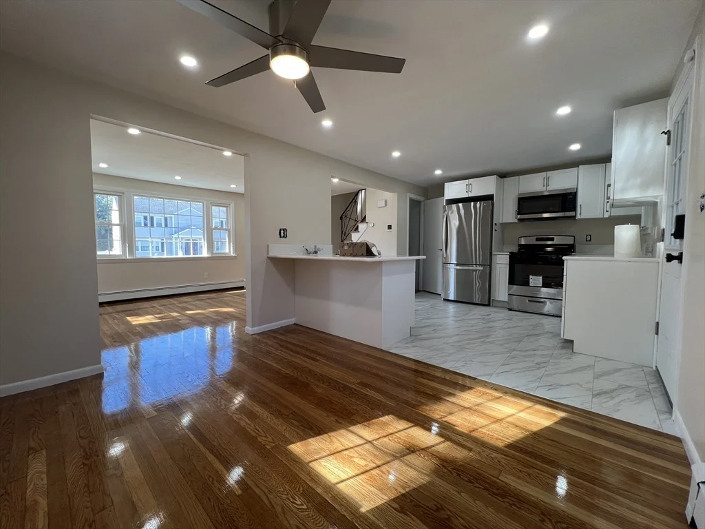 3 bed, 1 bath apartment for rent at 10 Regina Rd Unit B, Randolph — photo 1 of 25