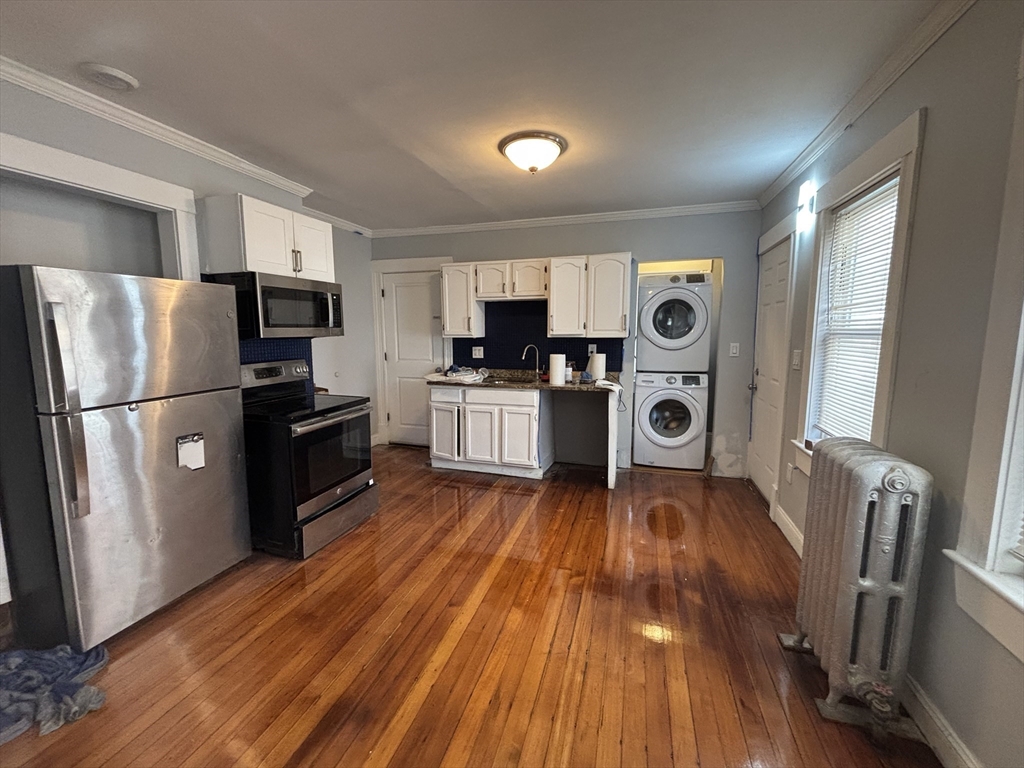 3 bed, 1 bath apartment for rent at 10 Ripley Unit 1, Dorchester — photo 3 of 16