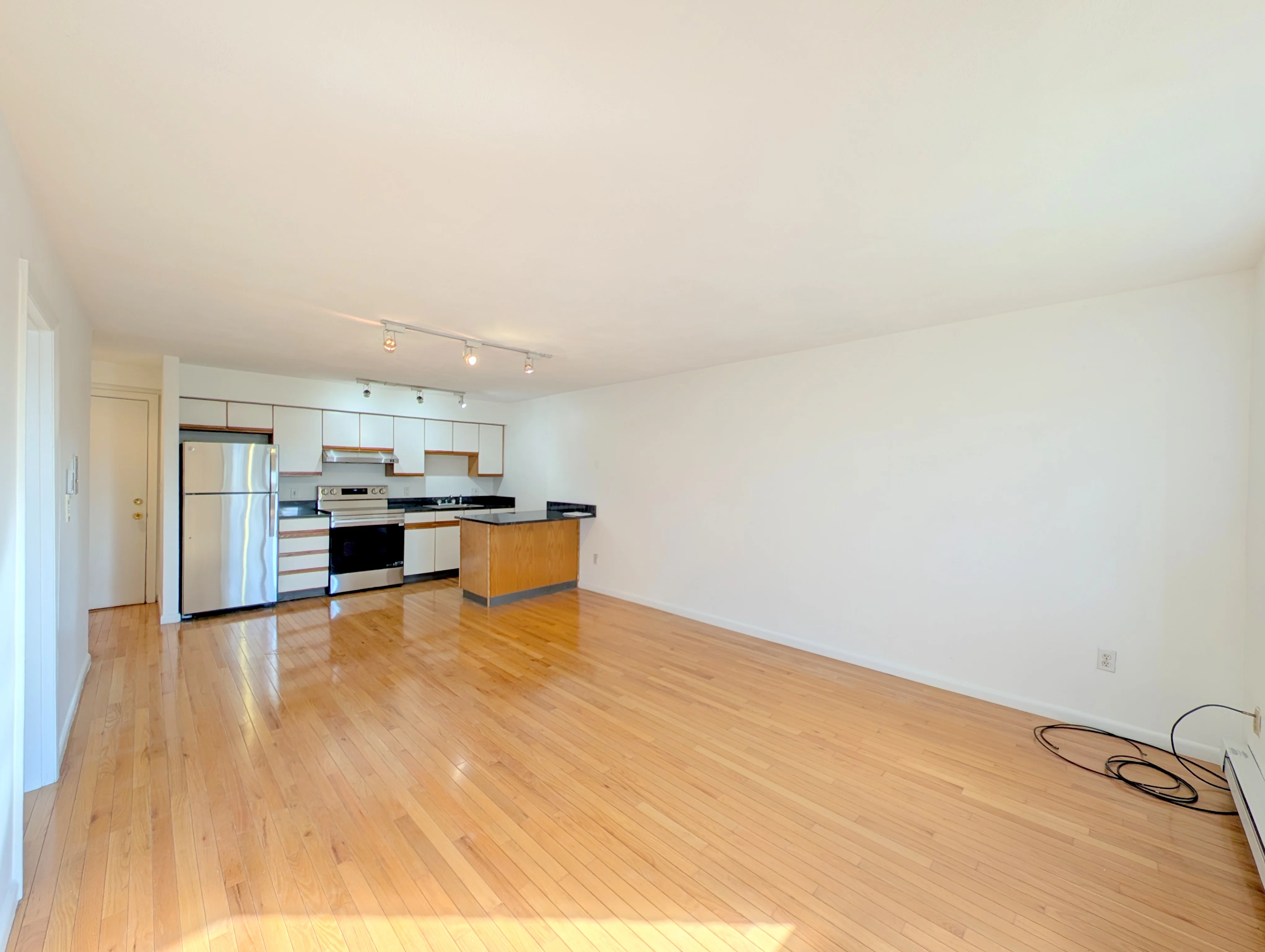 1 bed, 1 bath apartment for rent at 10 Roberts St Unit 35, Magoun Square — photo 5 of 15