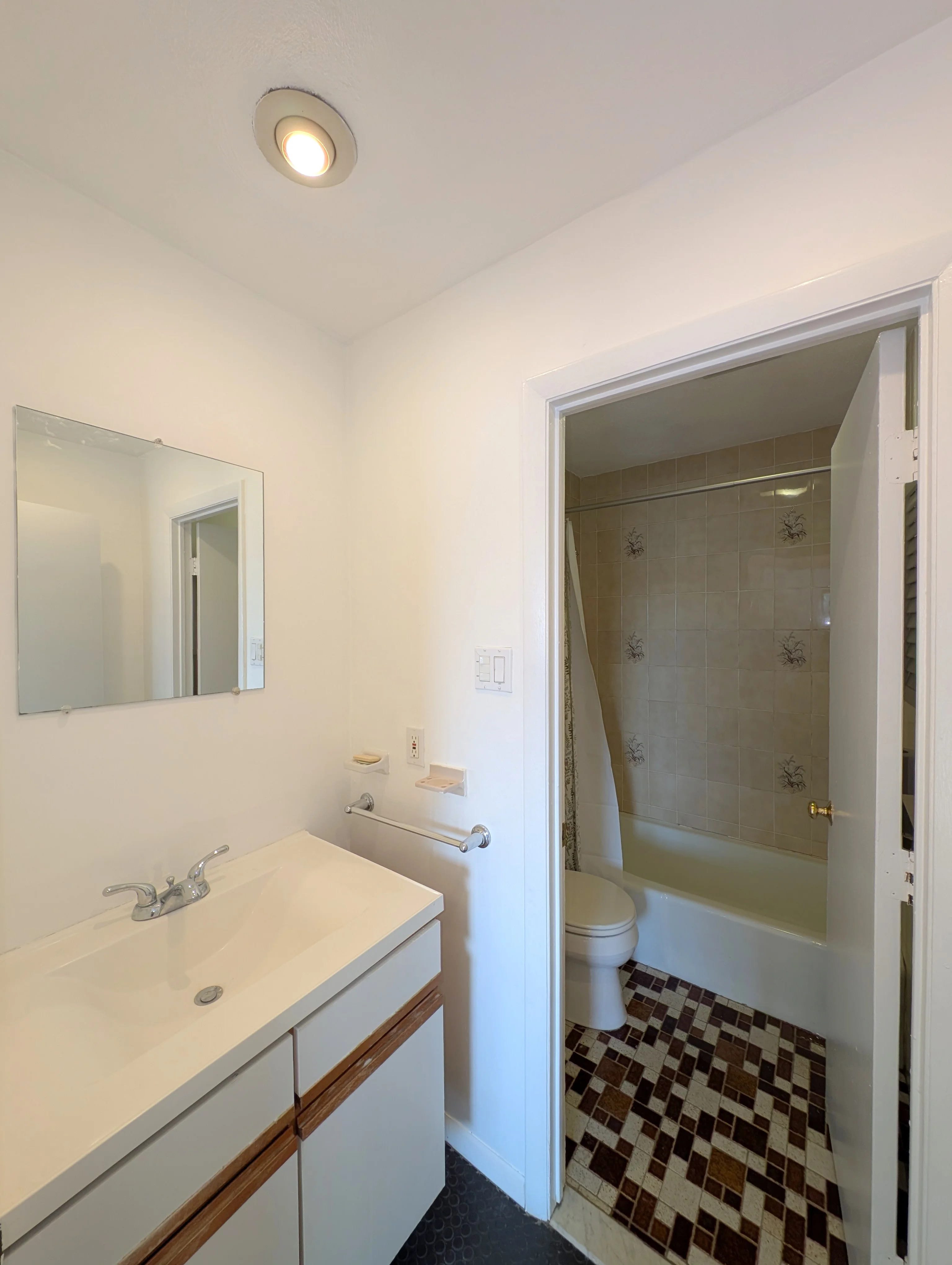 1 bed, 1 bath apartment for rent at 10 Roberts St Unit 35, Magoun Square — photo 10 of 15