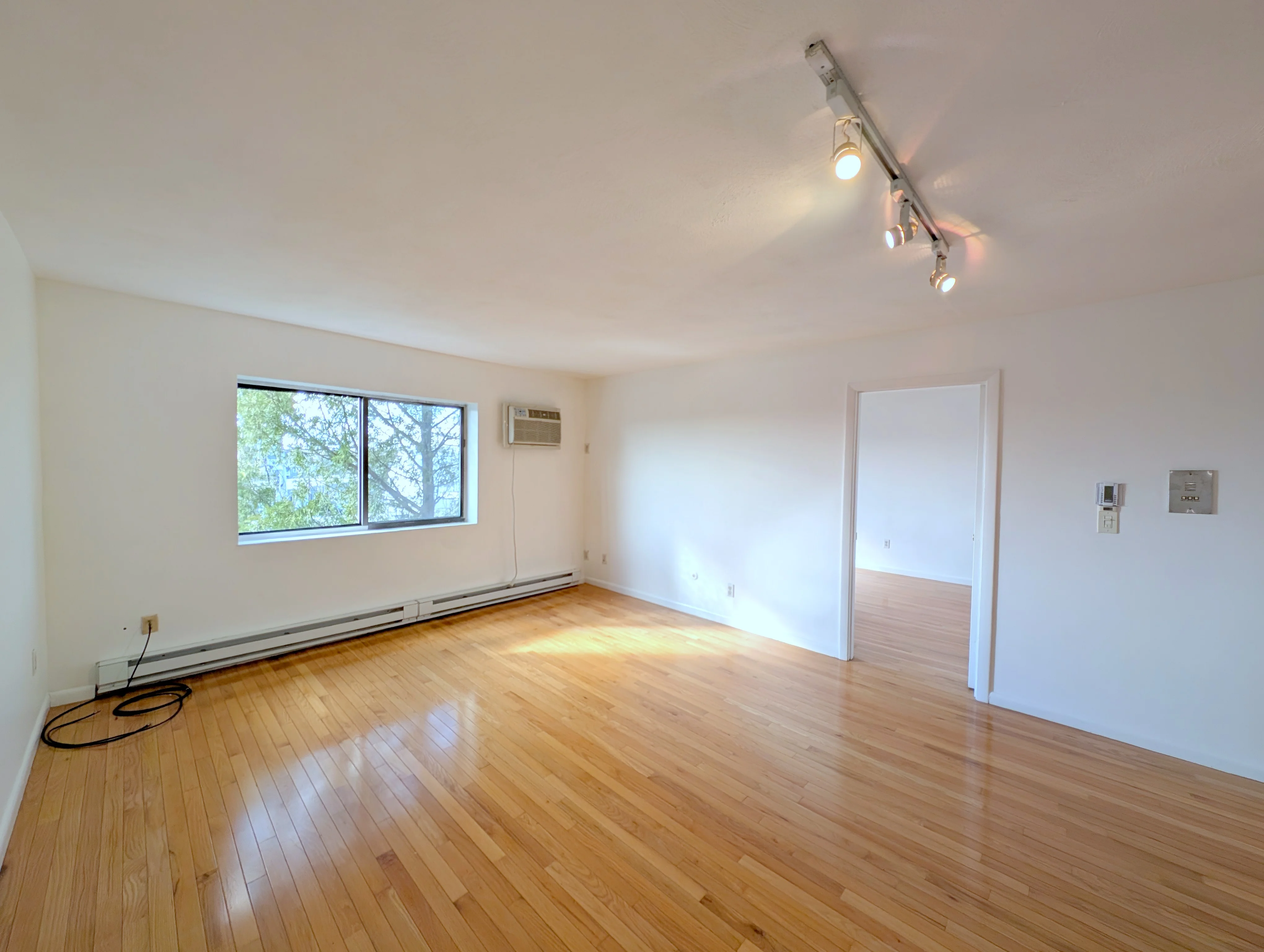 1 bed, 1 bath apartment for rent at 10 Roberts St Unit 35, Magoun Square — photo 7 of 15