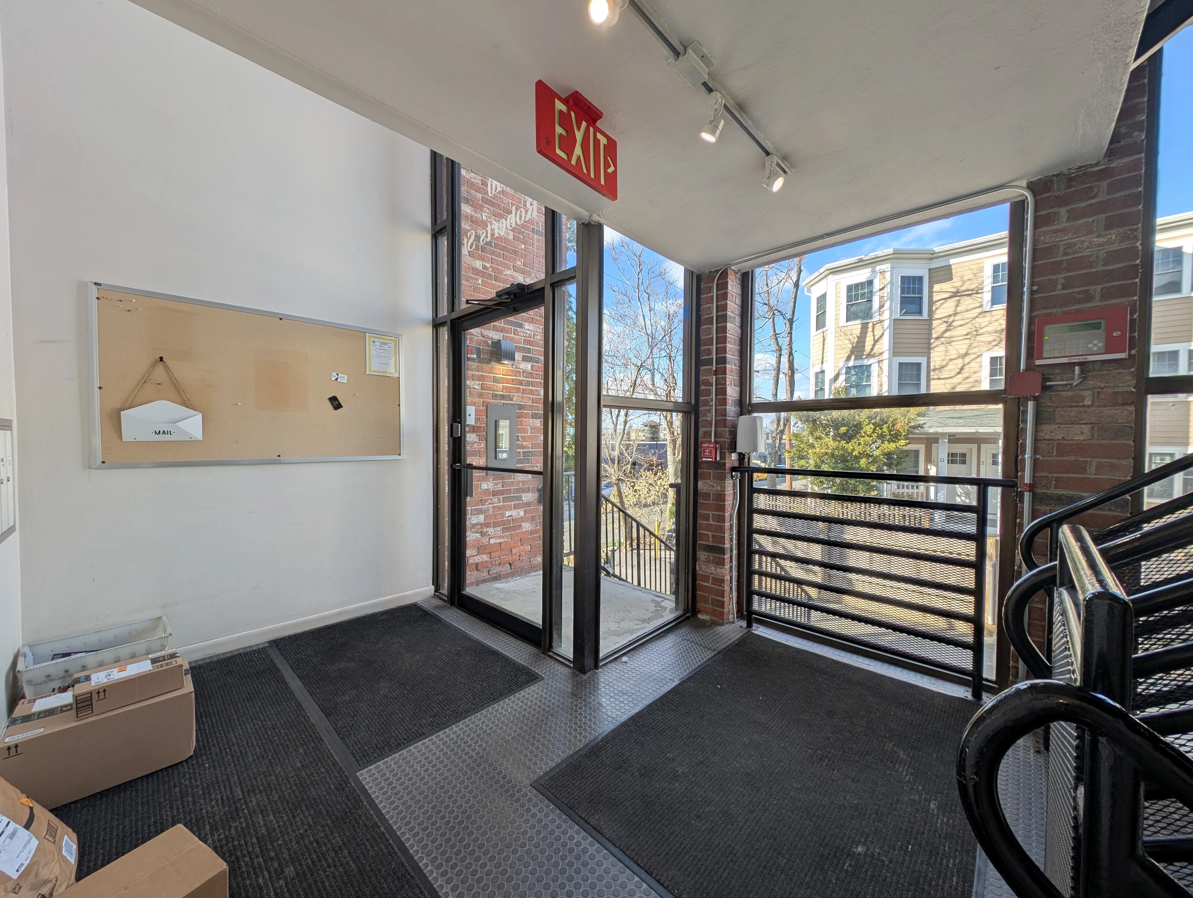 1 bed, 1 bath apartment for rent at 10 Roberts St Unit 35, Magoun Square — photo 13 of 15