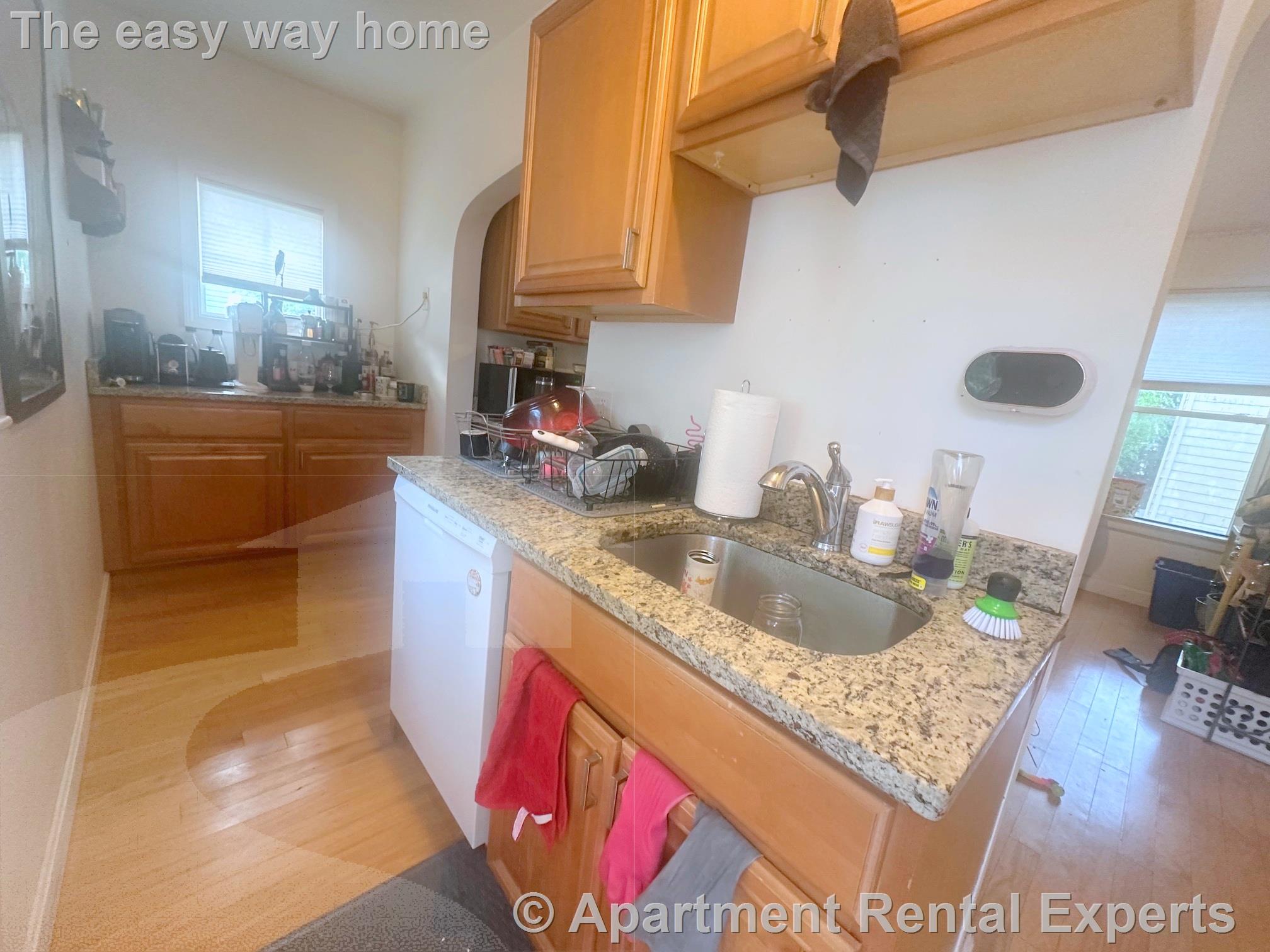 4 bed, 2 bath apartment for rent at 10 Rogers Ave, Davis Square — photo 2 of 21