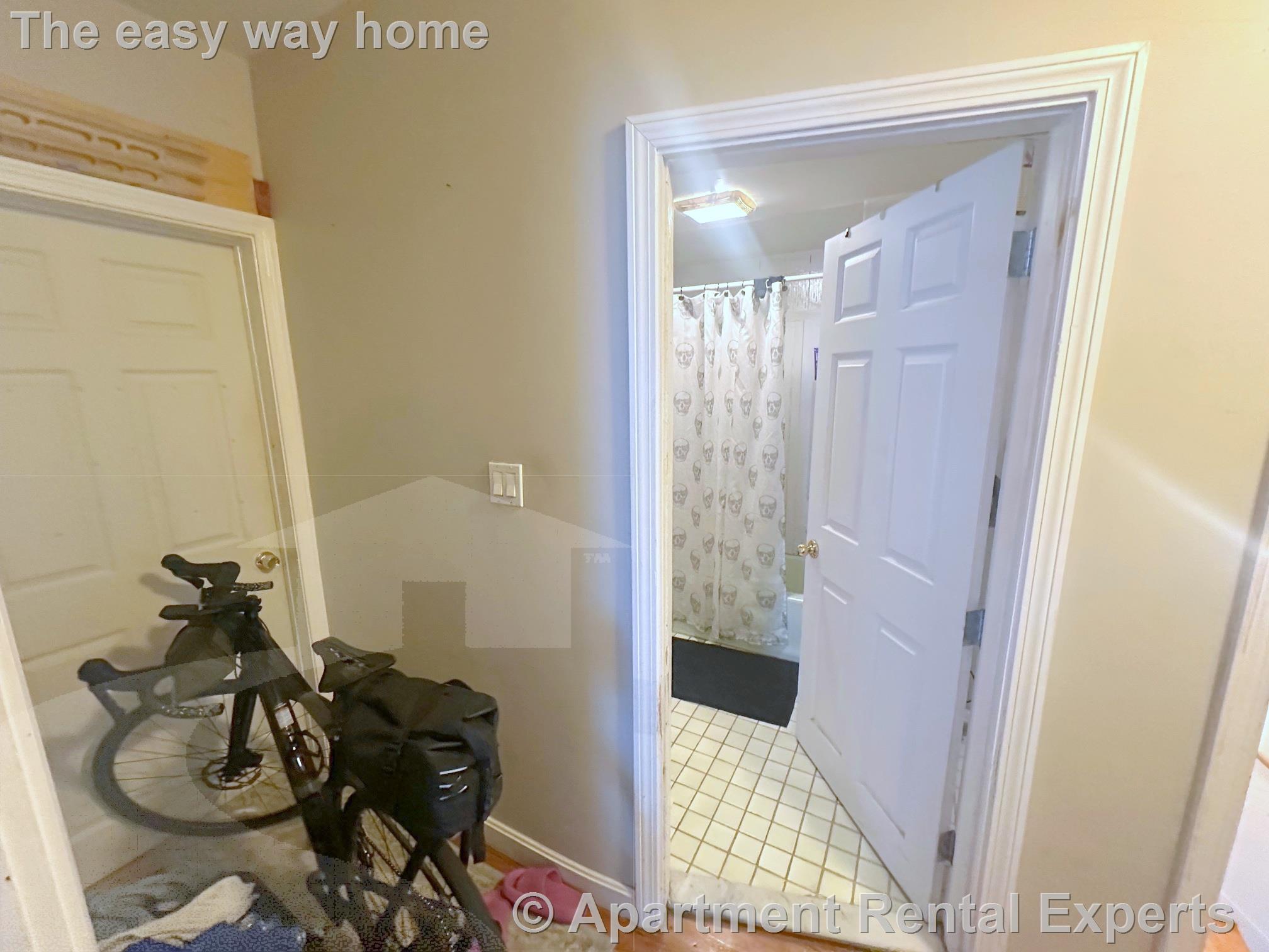 4 bed, 2 bath apartment for rent at 10 Rogers Ave, Davis Square — photo 10 of 21