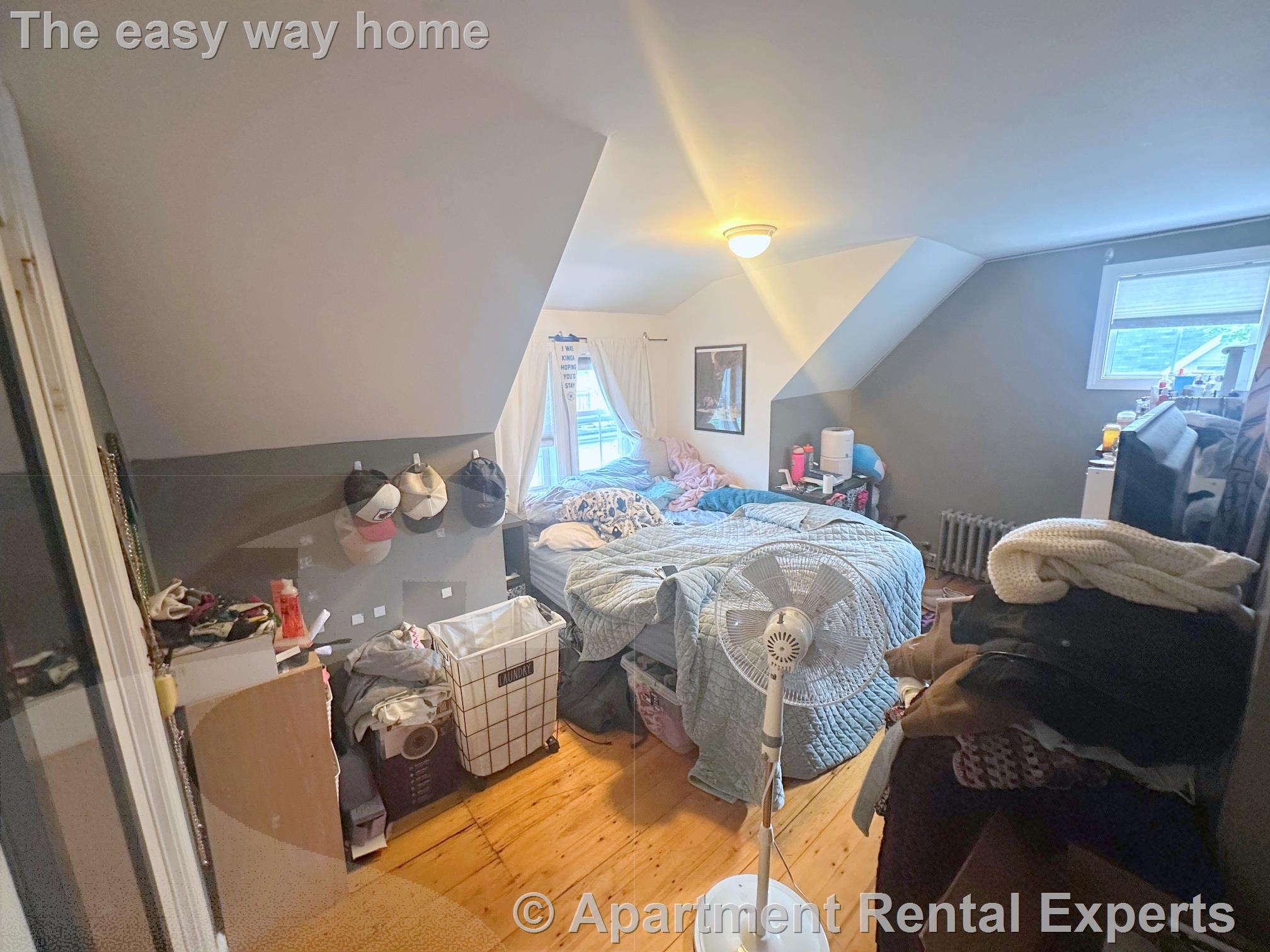 4 bed, 2 bath apartment for rent at 10 Rogers Ave, Davis Square — photo 16 of 21