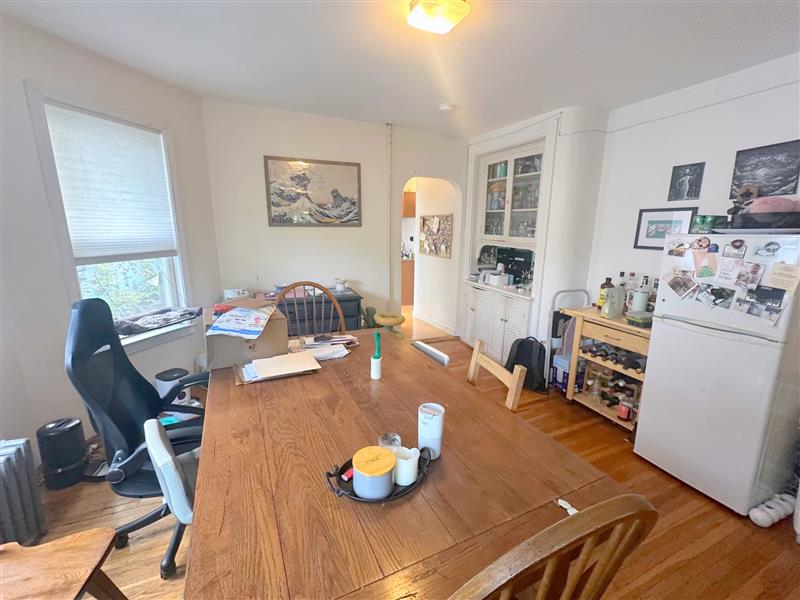 4 bed, 2 bath apartment for rent at 10 Rogers Ave Unit 3, Powder House Square — photo 8 of 21